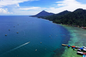 Paket Wisata Pulau Lemukutan (Kalimantan Barat)